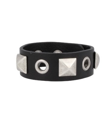 Armband mit Nieten